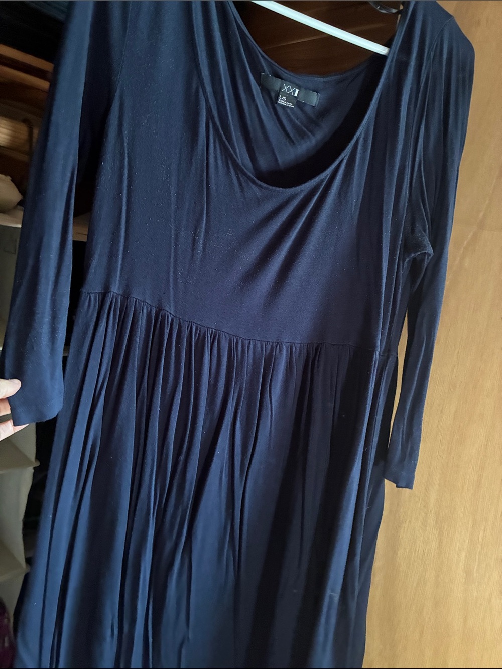 Light weight Forever 21 babydoll dress size L gently used Navy blue.